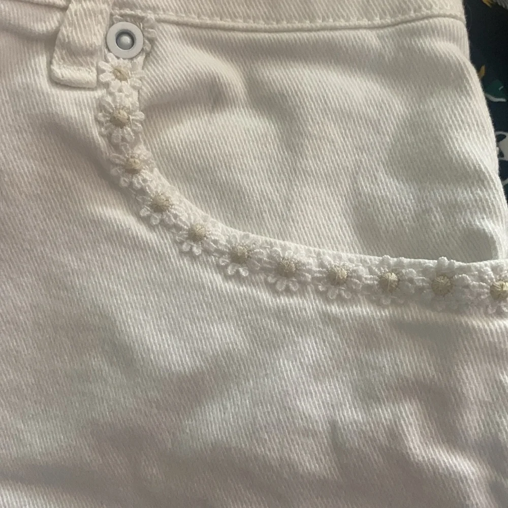 Women's White Denim Shorts - Picture 3 of 3
